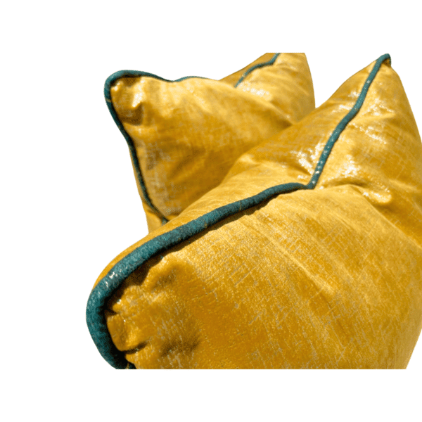 Gauta collection with green pipping - Image 5